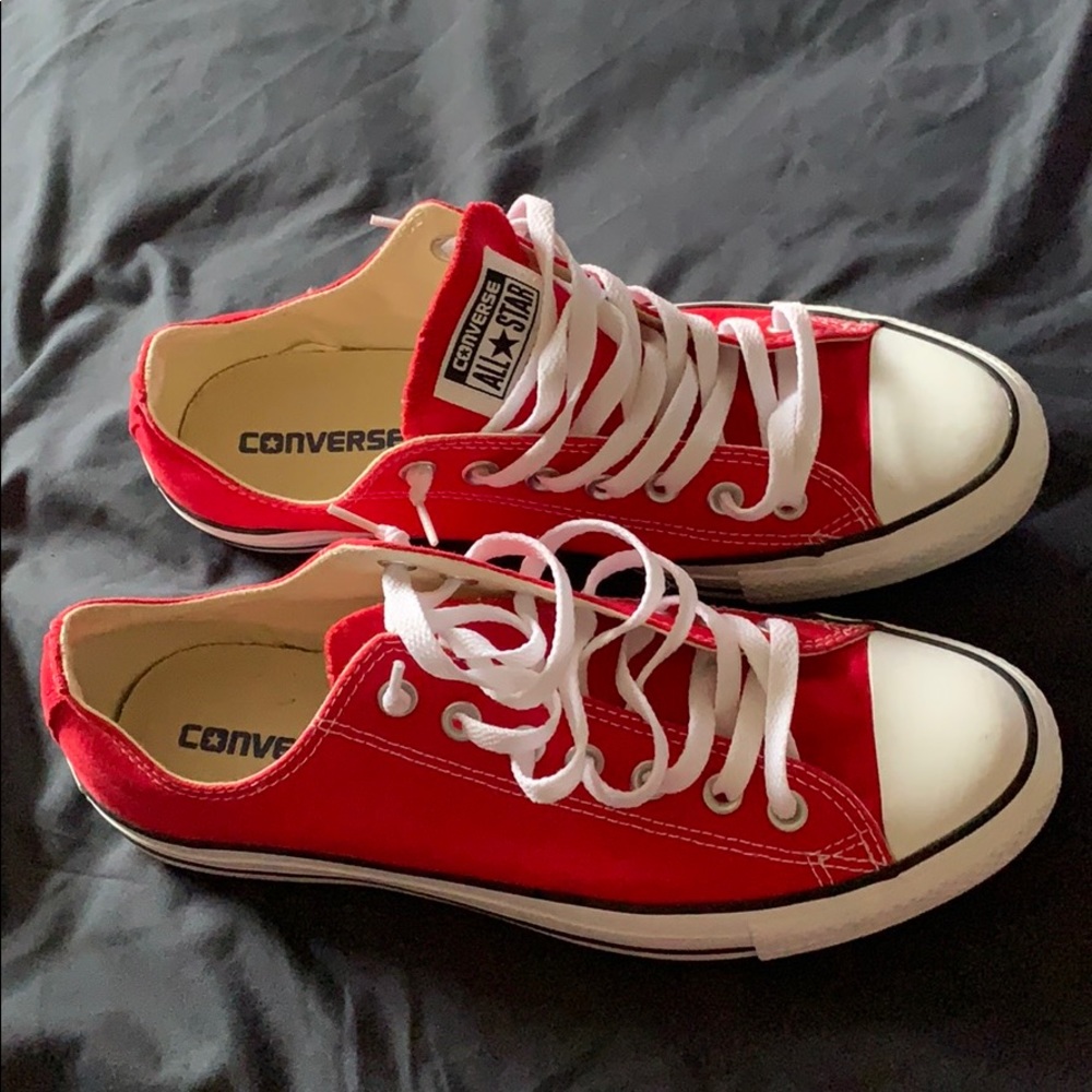 Red converse